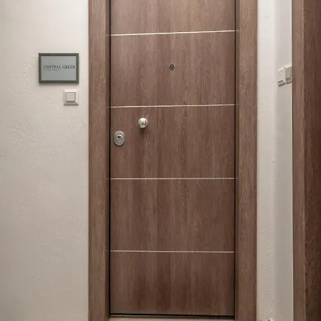 Central Green Apartment *